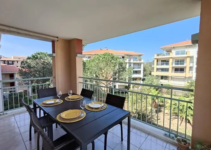 Les Calanques D'azur